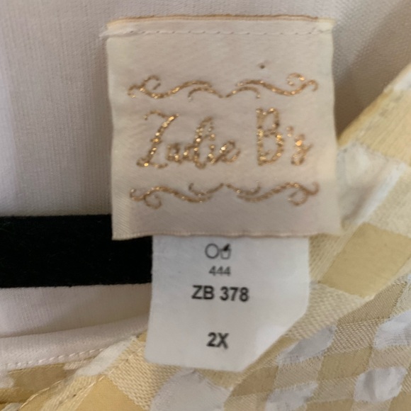 Zadie B’s cream checked dress 2x - Picture 5 of 7